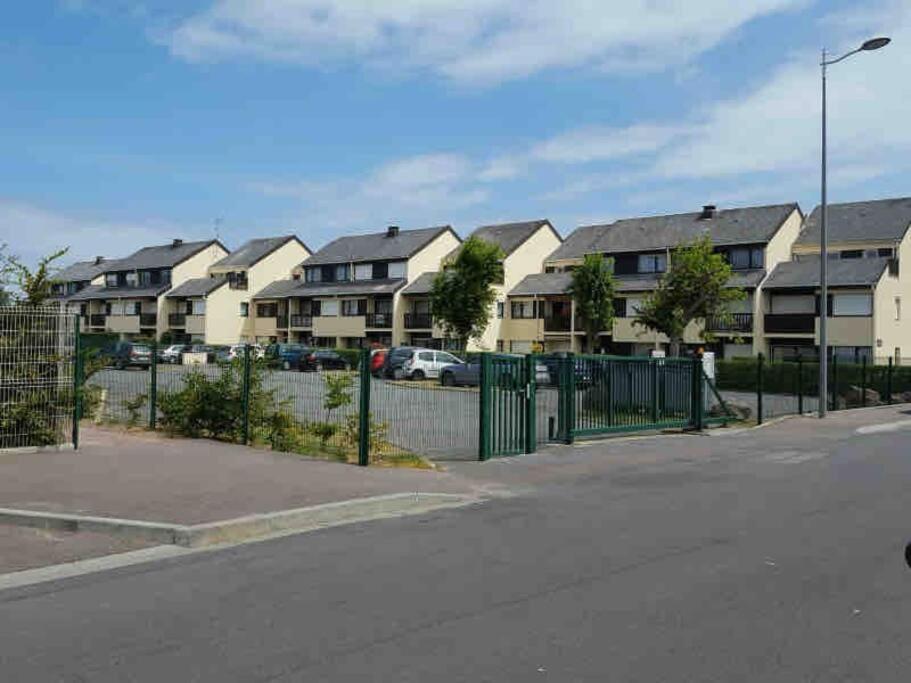 Appartement Refait A Neuf, 4 Pers A Courseulles Exteriör bild